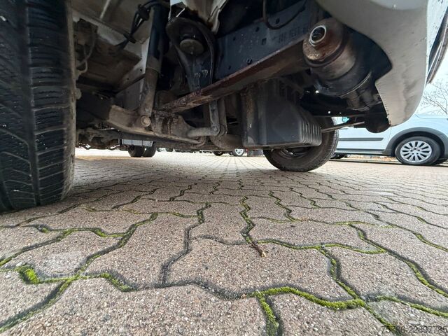 Kombiniran vozilo s ponjavo MERCEDES-BENZ Vario 614 D DoKa PP/ DPF/ LBW 1.0t/ AHK/ Org. KM