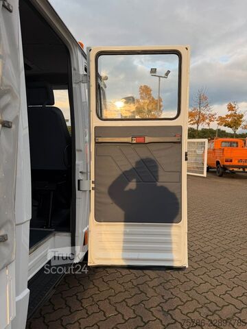 Kombiniran vozilo s ponjavo MERCEDES-BENZ Vario 614 D DoKa PP/ DPF/ LBW 1.0t/ AHK/ Org. KM