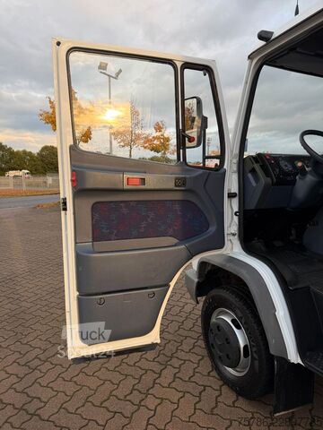 Kombiniran vozilo s ponjavo MERCEDES-BENZ Vario 614 D DoKa PP/ DPF/ LBW 1.0t/ AHK/ Org. KM