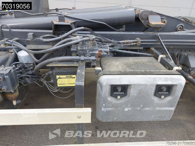 Containertransport (haakarmsysteem) MAN TGA 18.310 4X2 14 tons hooklift steelsuspension...