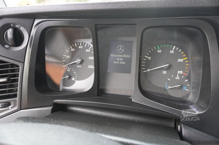Platform met kraan Mercedes-Benz Antos 2540 6x2 / 170 tho. km / HDS HIAB