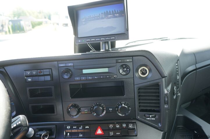 Platforma z HDS Mercedes-Benz Arocs 2536 6×2 / 200 tho. km/ Fassi F195