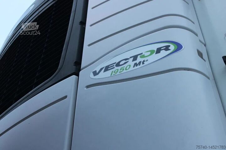 Prevoz v hladilniku/zamrznjenem stanju SCHMITZ CARGOBULL CARRIER VECTOR 1950 + 2.58 HEIGHT +  LIFT 10-24TUV