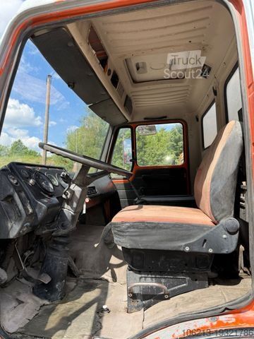 Автобетонозмішувач MERCEDES-BENZ 2224 8 Zylinder Motor V8, 6X4