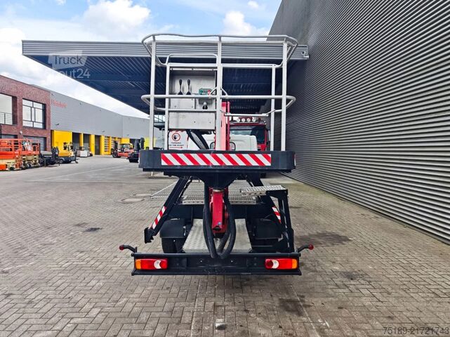 Platforma de ridicare Nissan Cabstar 35.12 NT400 CTE B-Lift 150 Pro 6 Pieces!