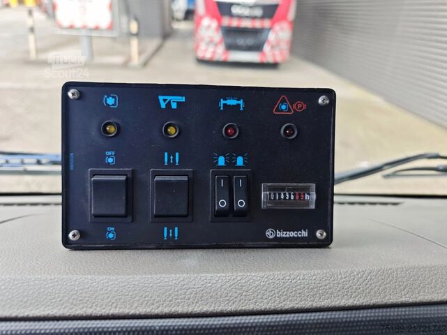 Platforma de ridicare Nissan Cabstar 35.12 NT400 CTE B-Lift 150 Pro 6 Pieces!