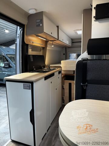 Кемпер LMC Innovan Pure 640 8G. Auto. Fahrassistenz-Paket