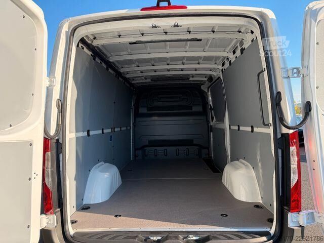 Kombi s vysokou strechou Mercedes-Benz Sprinter 317 CDI 3665 9G Flach AHK3,5t DISTRONIC