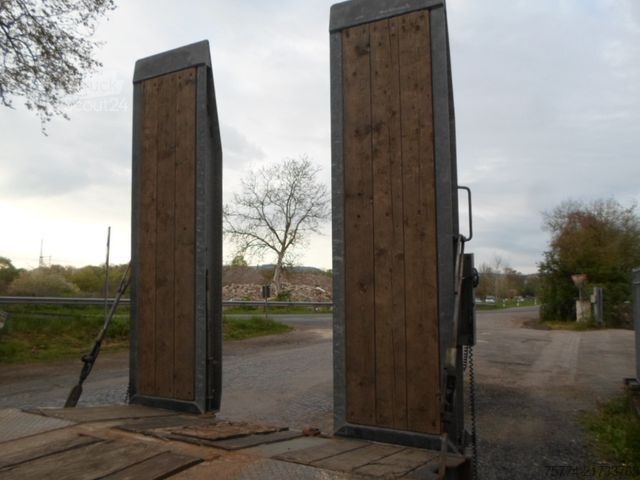 Remorque porte-engins surbaissée MÜLLER-MITTELTAL T 3-Profi-30 To. 3 Achser