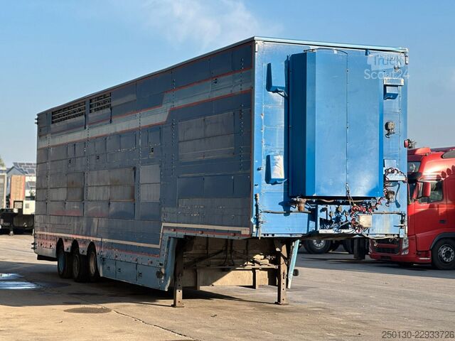 Kvægtransport sættevogn PEZZIOLI SBA31 3.Stock Tiefbett+Hals/Rampe/Hubdach/Rampe