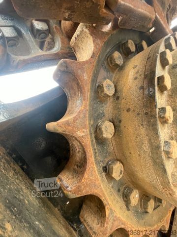 Lančani bager HITACHI ZX210LC-5B Hybrid Monoblock OilQuick OQ70/55 Kli