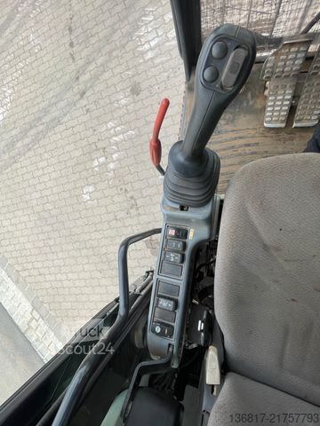 Lančani bager HITACHI ZX210LC-5B Hybrid Monoblock OilQuick OQ70/55 Kli