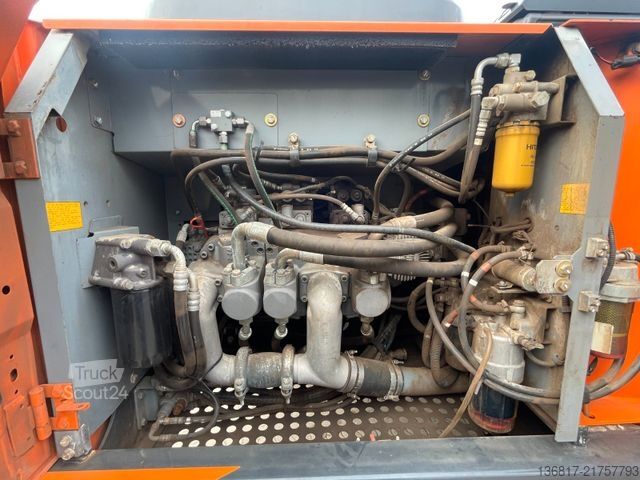 Lančani bager HITACHI ZX210LC-5B Hybrid Monoblock OilQuick OQ70/55 Kli