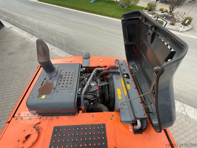 Lančani bager HITACHI ZX210LC-5B Hybrid Monoblock OilQuick OQ70/55 Kli