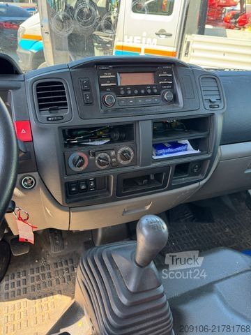 Tovornjaška dvižna delovna ploščad NISSAN NT400 Klaas HV 29/5 meter