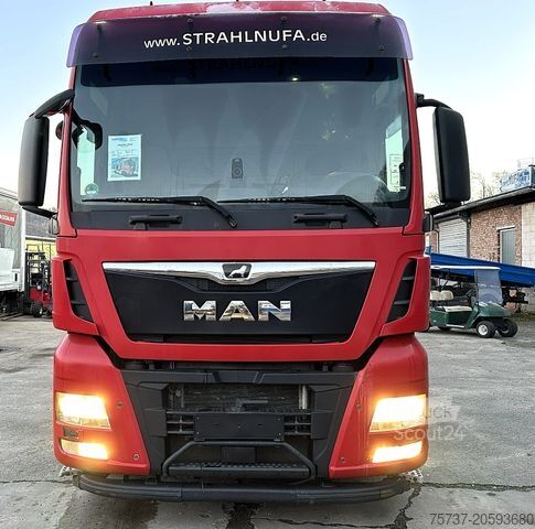 Standard tractor unit MAN 18.500 Low Liner-U XXL
