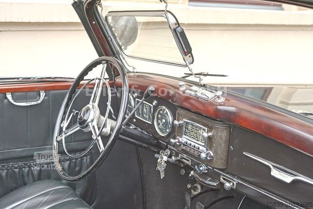 Furgon MERCEDES-BENZ 220 OTP, W 187, Offener Tourenwagen Polizei, 2 +