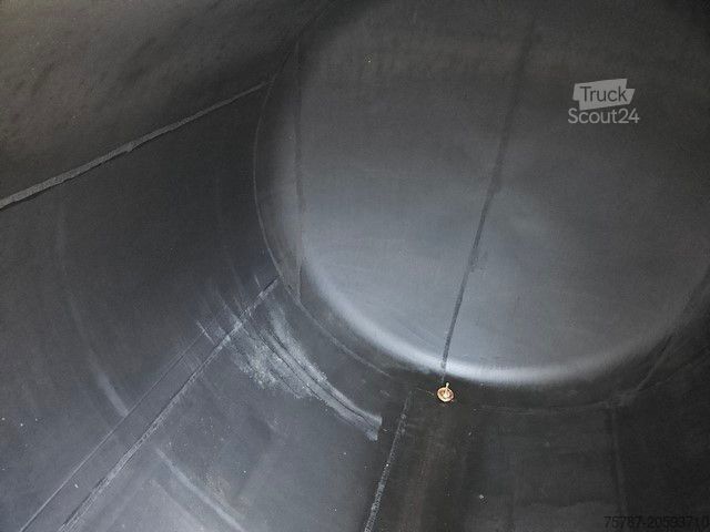 Напівпричіп з кузовом, що змінюється VAN HOOL Tankchassis mit Tankcontainer
