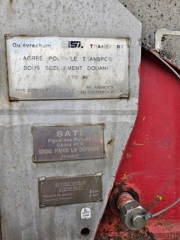 Naczepa z wymienną zabudową SCHMITZ CARGOBULL Tankchassis mit Tankcontainer, 375.678 Km