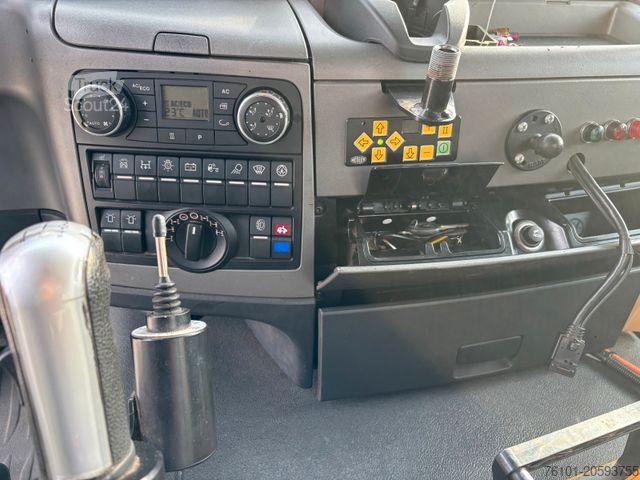 Drugi MAN TGS 18.320 4x4 *Atlas Funk Kran*Winterdienst