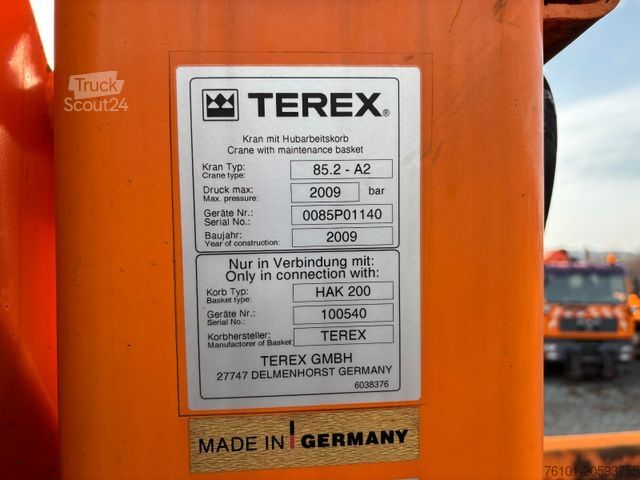 Drugi MAN TGS 18.320 4x4 *Atlas Funk Kran*Winterdienst