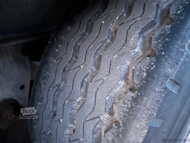 Auflieger mit offener Pritsche SCHMITZ CARGOBULL S01 * PR. * 2X PALETTENKASTEN *