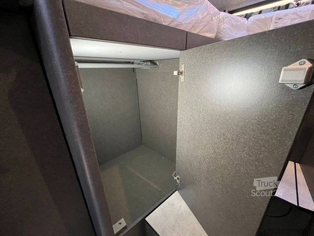 Polintegriran avtodom HYMER/ERIBA ML-T 580