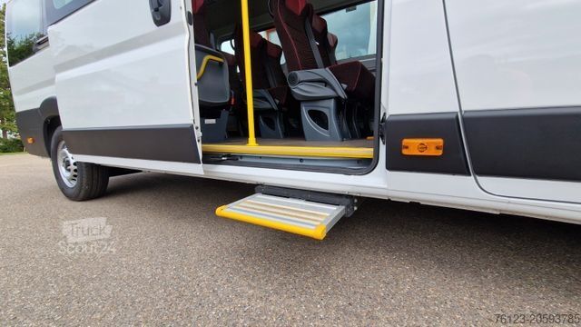 Kleinbus 2 x Opel Movano, 3 x Fiat Ducato 18 Sitzer Jumpe