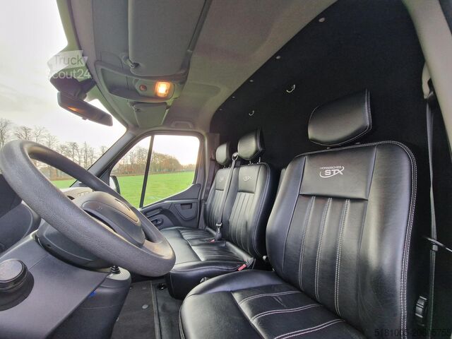 Pferdetransport Renault Master Occasion paardenwagen automaat hengsten ...