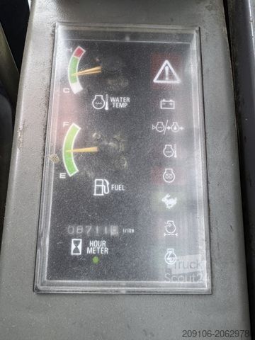 Minigraafmachine TAKEUCHI TB 180 FR Powertilt 4xSchaufeln