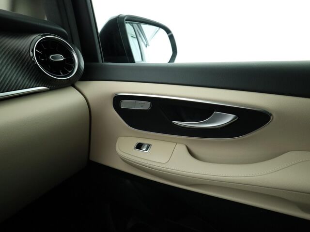 Fourgon tôlé Mercedes-Benz V-Klasse V 300 d Marco Polo 360 4xElSitz ACC AHK