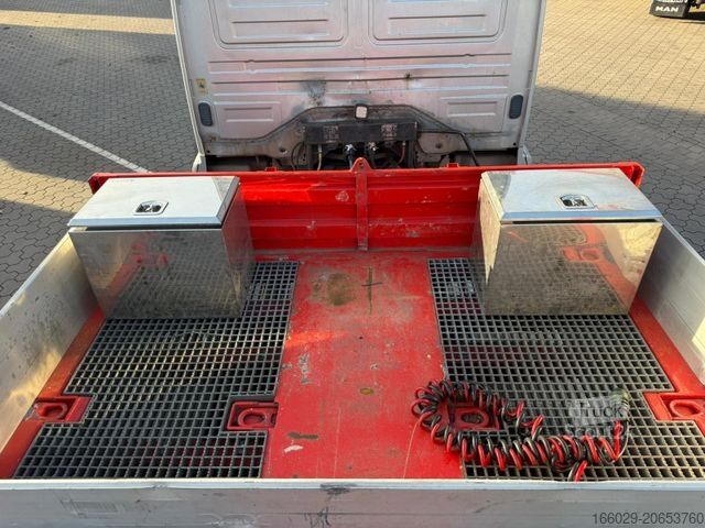 Низькорамний напівпричіп KÄSSBOHRER Tieflader teleskopierbar hydr. Hochbett