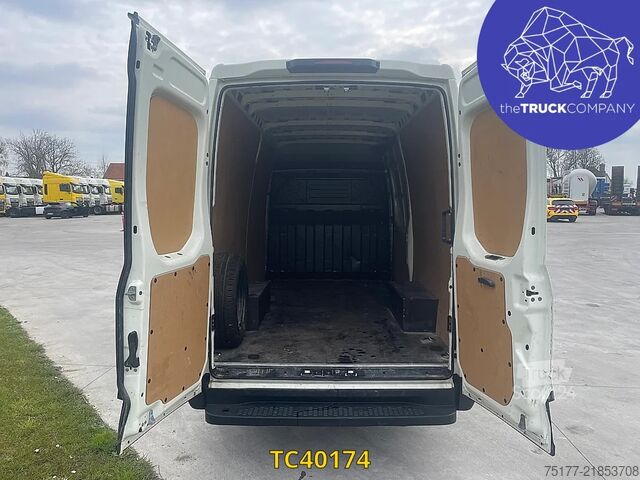 Panelvan Iveco Daily 35S14V12