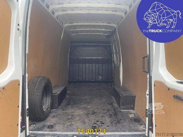 Panelvan Iveco Daily 35S14V12