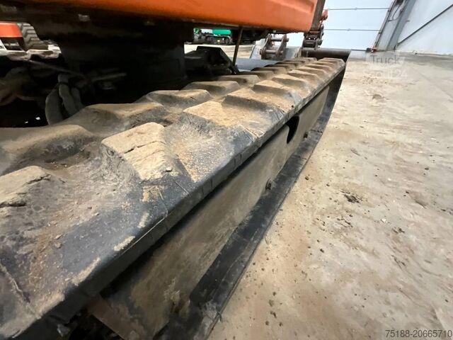 Minikoparka Hitachi ZX 19 U-6