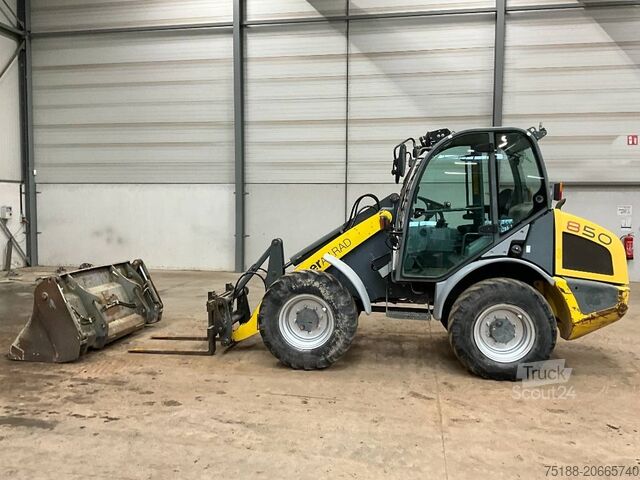 Riteņu iekrāvējs Kramer 850