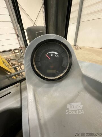 Riteņu iekrāvējs Kramer 850