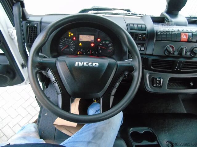 Trasportatore di auto Iveco Eurocargo 160E210 + 71.0000km + euro 6 +
