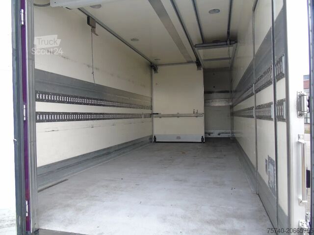 Kølet/frosset transport Scania P230 + CARRIER + 150.693KM!! + LIFT + EURO 5