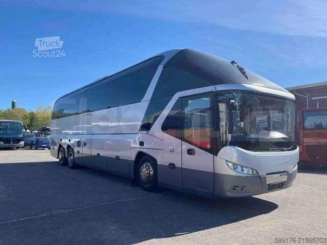 Autocarro de turismo Neoplan Starliner
