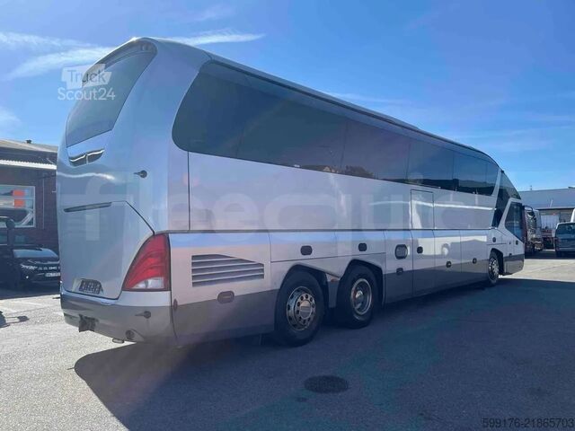 Autocarro de turismo Neoplan Starliner