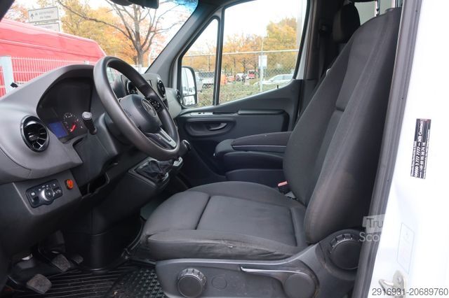 Pick-up van MERCEDES-BENZ Sprinter III Pritsche DoKa 316 CDI/Klima/FN: 102