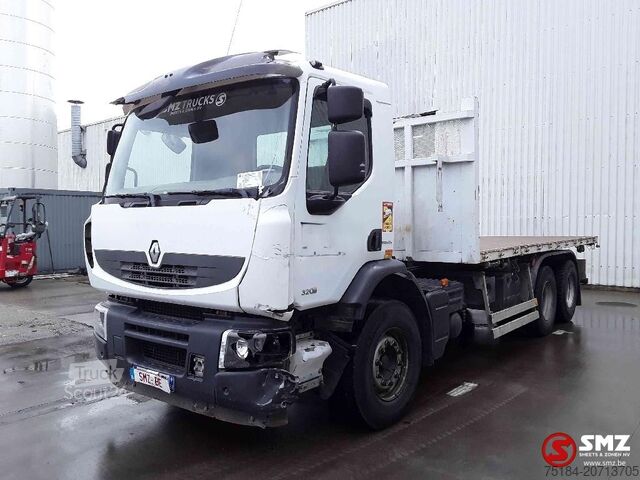 Open body Renault Lander 320 accident / left side dammage