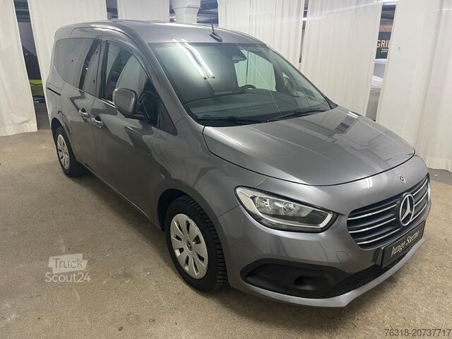 Minibus Mercedes-Benz T 180 d 7Gtr RfKam MBUX Totwi CarPlay