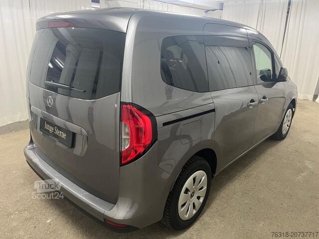 Minibus Mercedes-Benz T 180 d 7Gtr RfKam MBUX Totwi  CarPlay