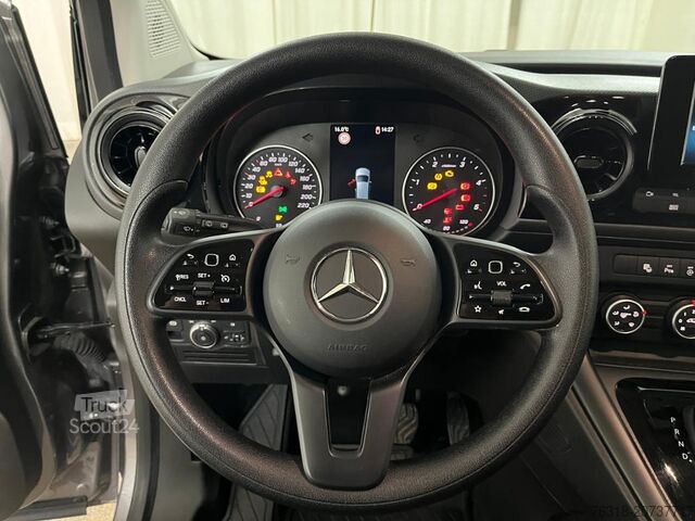 Minibus Mercedes-Benz T 180 d 7Gtr RfKam MBUX Totwi  CarPlay