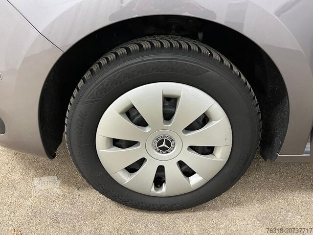 Minibus Mercedes-Benz T 180 d 7Gtr RfKam MBUX Totwi  CarPlay