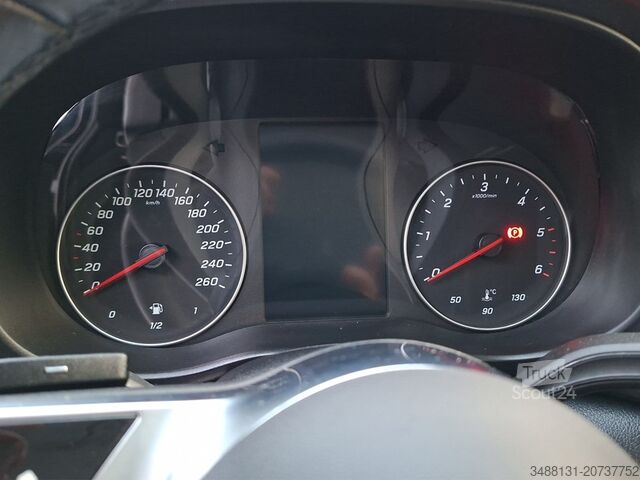 Minibus Mercedes-Benz VITO 116 TOURER  AHK 2,5t KAMERA NAVI TEMPOMAT