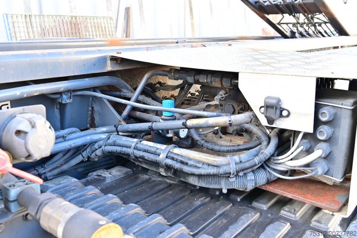 Tovornjak s kavljem za kontejnerje Daf CF85.430 Retarder Schaltgetriebe AHK