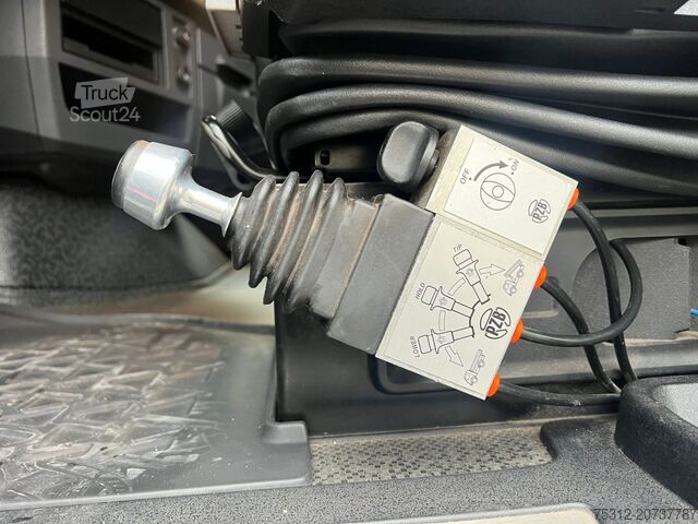 Standart çekici ünitesi Renault T520 Retarder Standklima Alufelgen Navi